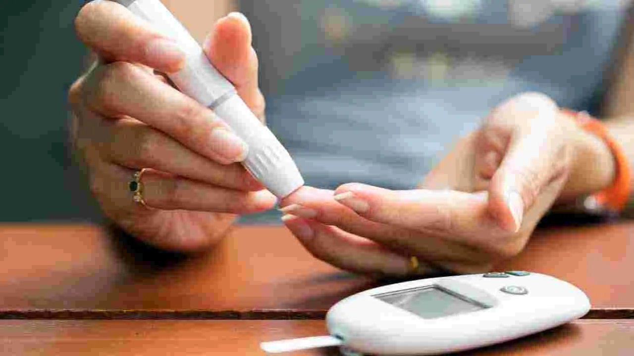 Health Tips: భోజనానికి ముందు పెరుగు తీసుకోవడం వల్ల కలిగే లాభాలివే..