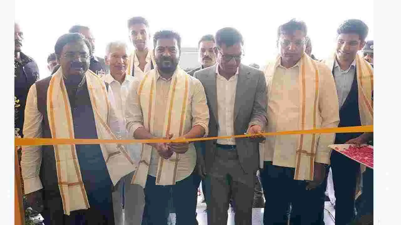 CM Revanth Reddy: శామీర్పేట జీనోమ్ వ్యాలీలో ఐకార్ బయాలజిక్స్కి శంకుస్థాపన.. పాల్గొన్న సీఎం రేవంత్రెడ్డి