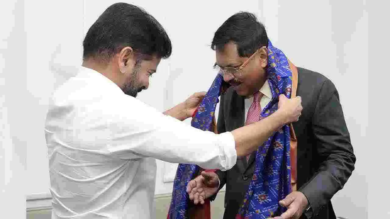 NALSAR University: ఘనంగా నల్సార్ విశ్వవిద్యాలయ స్నాతకోత్సవం