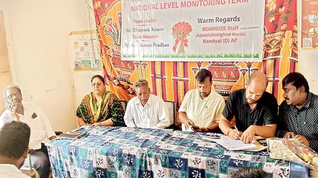 అధికారులపై కేంద్ర బృందం ఆగ్రహం