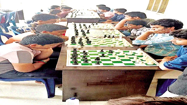 రాష్ట్రస్థాయి చదరంగం పోటీలకు జిల్లా జట్ల ఎంపిక