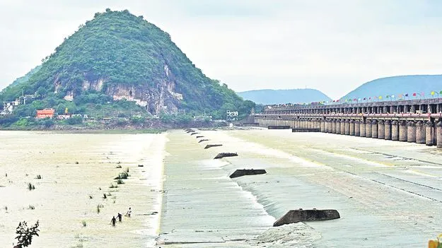 Srisailam Reservoir Water Release: కృష్ణమ్మ పరవళ్లు!