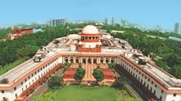 Supreme Court: కావడి మార్గంలోని హోటళ్లలో లైసెన్సులను ప్రదర్శించాల్సిందే