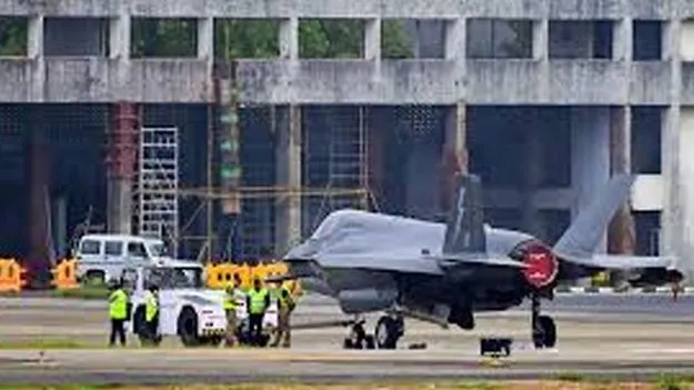 British Jet Grounded In Kerala: ఎట్టకేలకు నింగిలోకి బ్రిటన్‌ ఫైటర్‌ జెట్‌ ఎఫ్‌ 35బీ