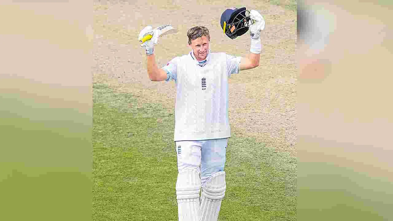 England Dominates: పట్టు బిగించారు