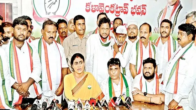 పోరాటాలతో పార్టీని బలోపేతం చేద్దాం