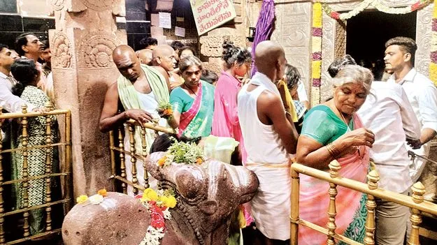 మహానందిలో భక్తుల రద్దీ   