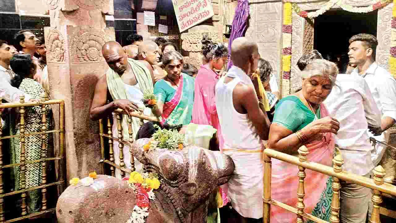 మహానందిలో భక్తుల రద్దీ   