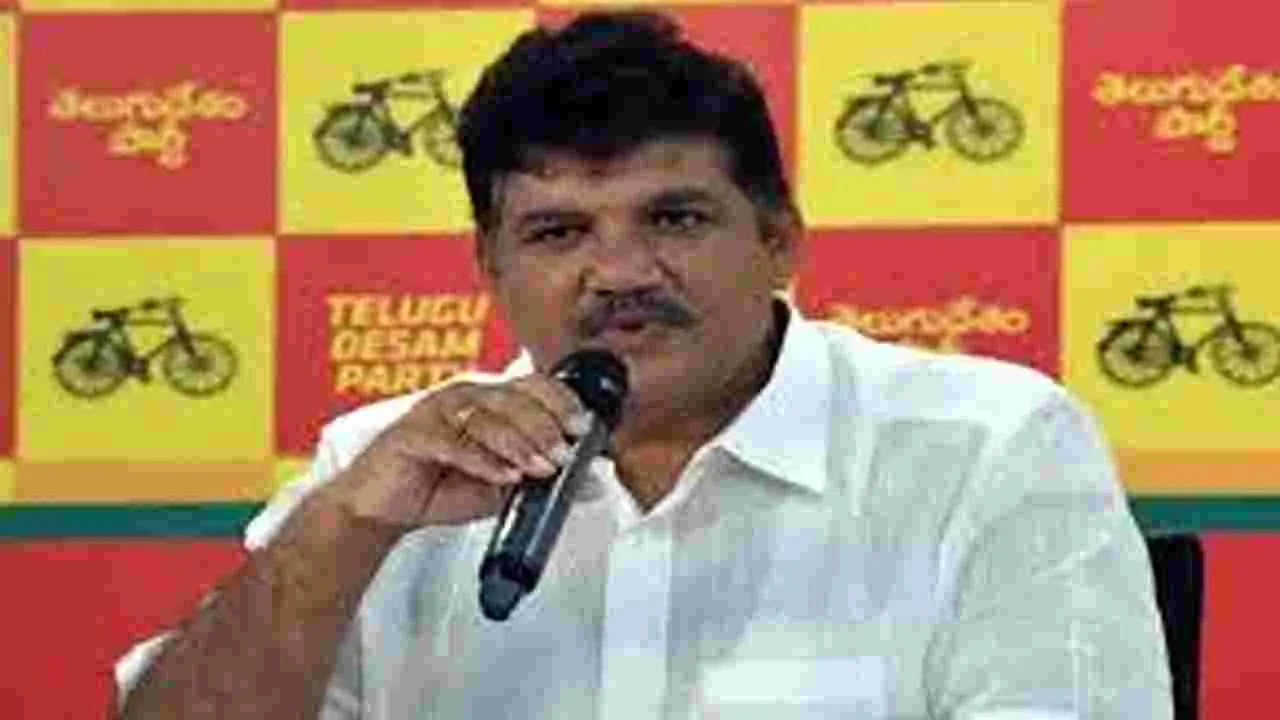 MLA Dhulipalla Narendra: ఆత్మహత్యకు కారణం మీరే.. విగ్రహం పెట్టేదీ మీరే
