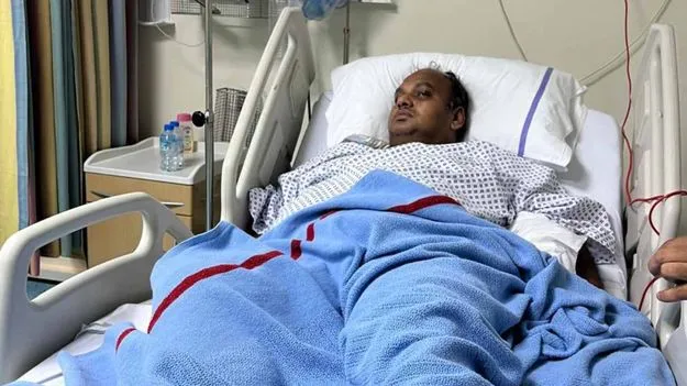 NRI: దుబాయిలో ఆసుపత్రి మంచానికి పరిమితమైన తెలుగు వ్యాపారి