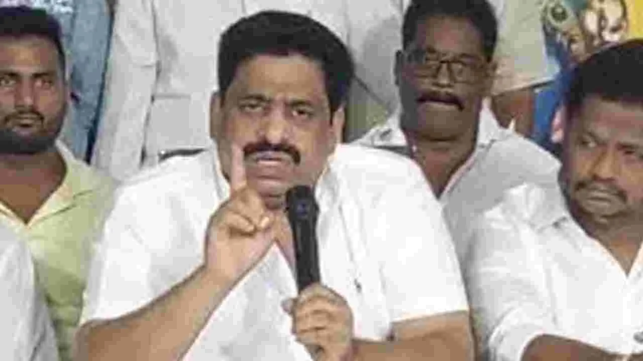 Budda Venkanna Warning: చంద్రబాబు, లోకేశ్‌లపై నోరు జారితే ఖబడ్దార్‌