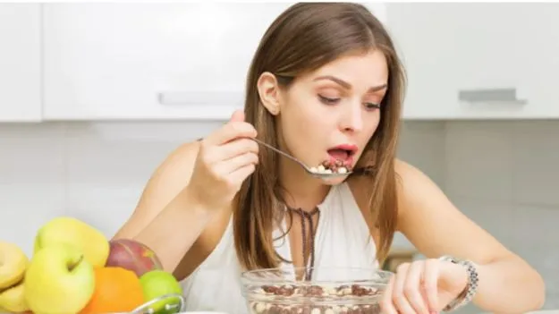 Eating Quickly: త్వరత్వరగా తింటున్నారా? ఈ వ్యాధులకు ఆహ్వానం పలికినట్లే.!