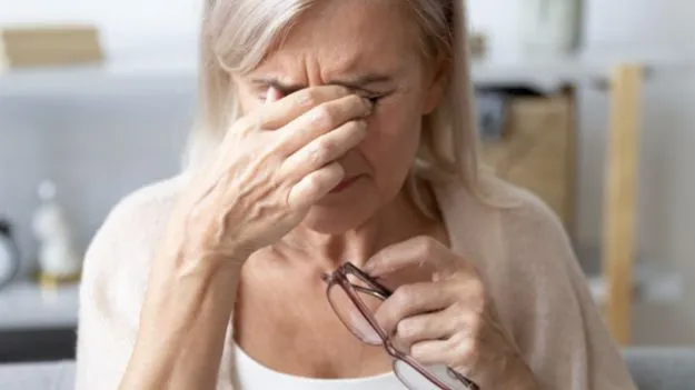 Eye Health: వయసు పెరిగినా కంటి చూపు తగ్గకుండా ఉండాలా.. ఈ చిట్కాలు పాటించండి