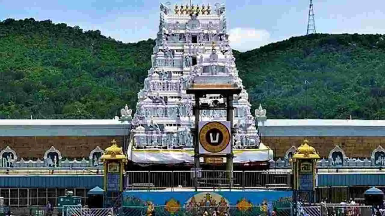 TTD: టీటీడీ ఈవో పేరుతో ఫేస్‌బుక్‌లో నకిలీ అకౌంట్‌