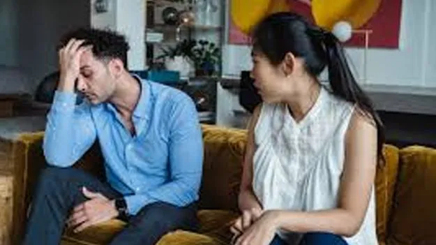 Marital Dispute India: పెళ్లయి 25 ఏళ్లయిన మహిళ 25 ఏళ్ల మేనల్లుడితో ప్రేమలో! 