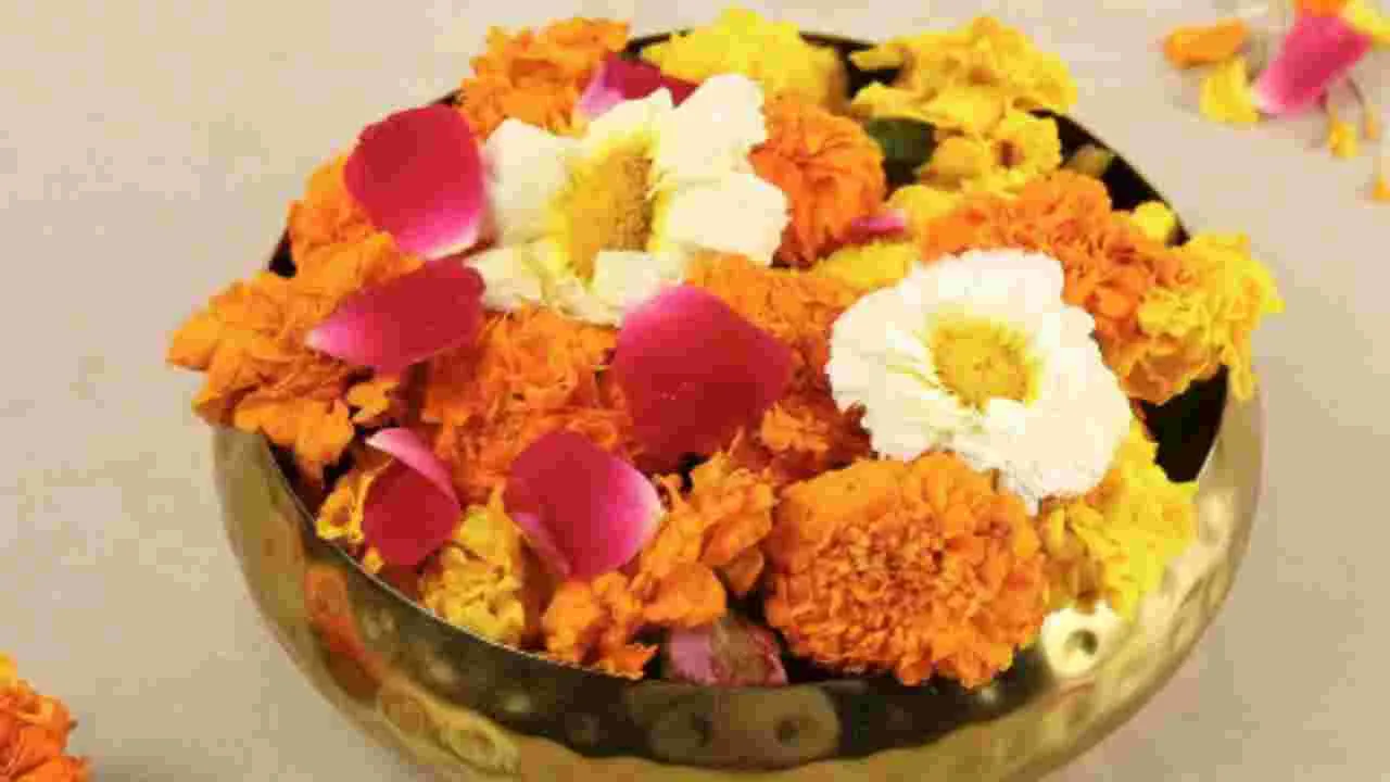 Pooja Tips: ఫ్రిజ్‌లో ఉంచిన పువ్వులను పూజించడానికి ఉపయోగించవచ్చా..
