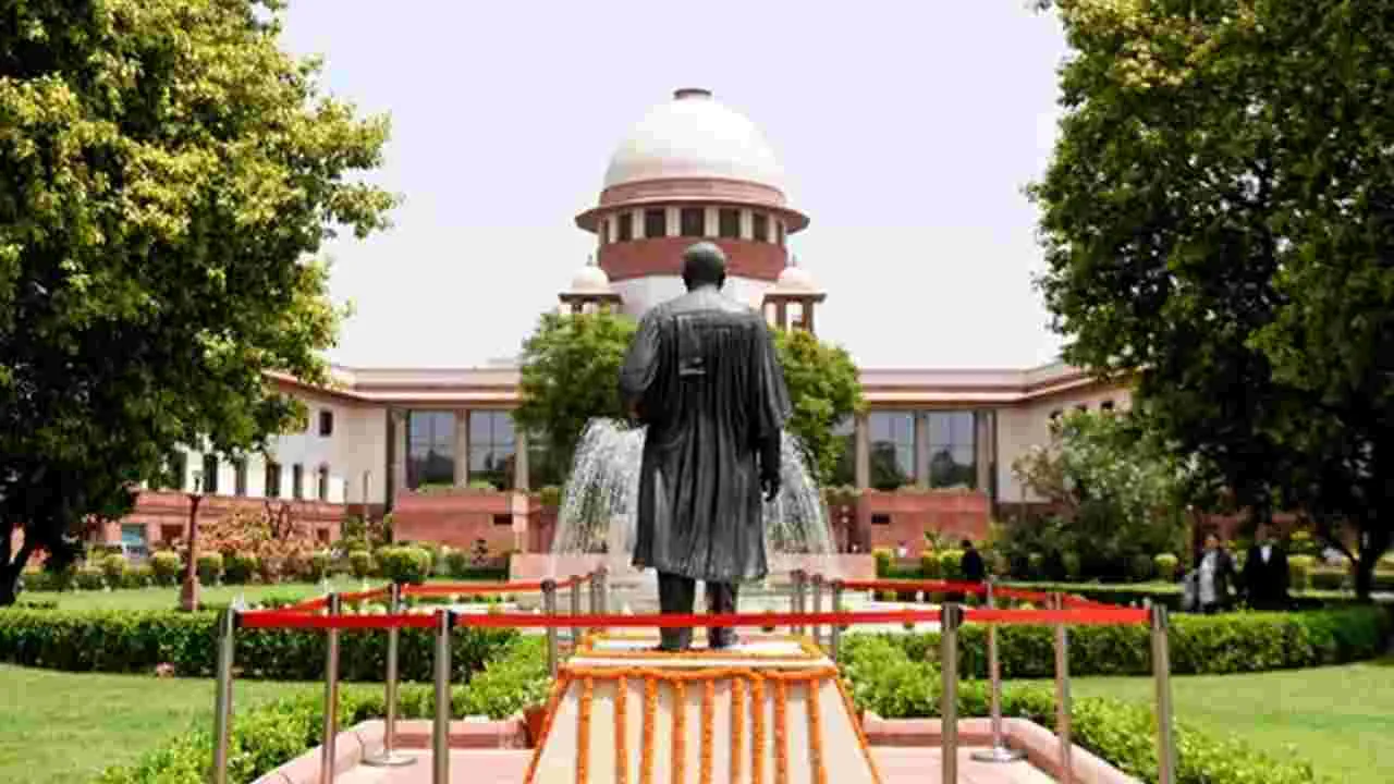 Supreme Court Notice: రాష్ట్రపతి సందేహాలపై మీ స్పందన తెలపండి