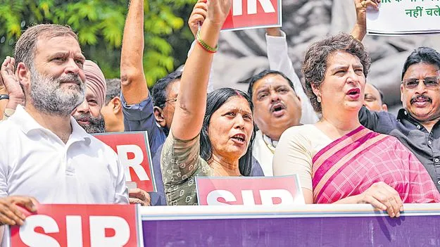 Parliament Disruption: ఉభయసభల్లో సర్‌ గందరగోళం