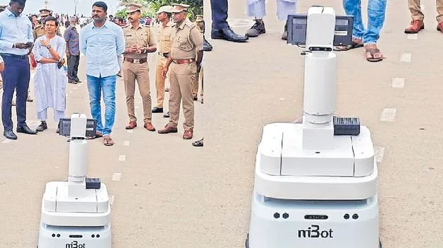 Puducherry Coastal Patrol: సముద్రతీర గస్తీకి రోబోలు