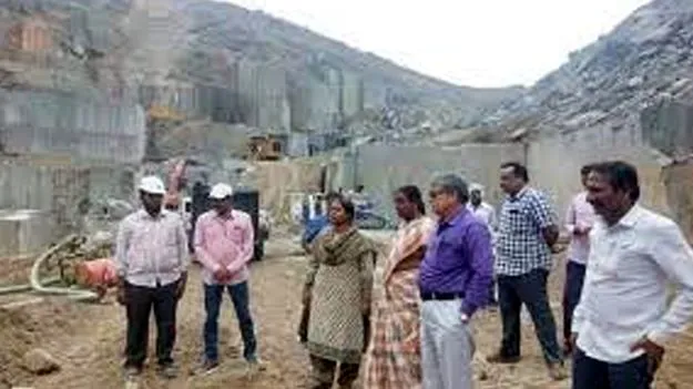 Prakasam District: గెలాక్సీ గ్రానైట్‌ క్వారీల్లో విజిలెన్స్‌ తనిఖీలు 