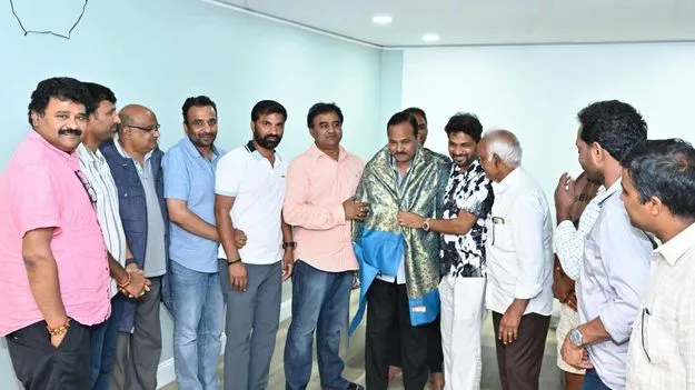  NRI: తెలుగుదేశం పార్టీ సీనియర్ నేత గౌరు వెంకట్ రెడ్డికి ఎన్నారైల సత్కారం