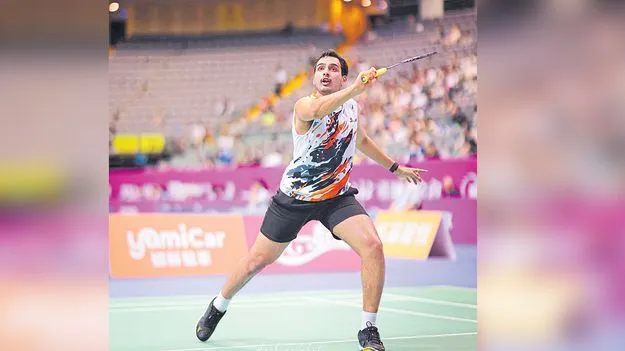 India Badminton: సెమీస్కు తరుణ్, లక్ష్య