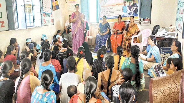 కిషోర బాలికలు ఆరోగ్యంపై శ్రద్ధపెట్టాలి 