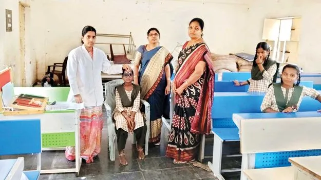 విద్యార్థులకు కంటి పరీక్షలు 