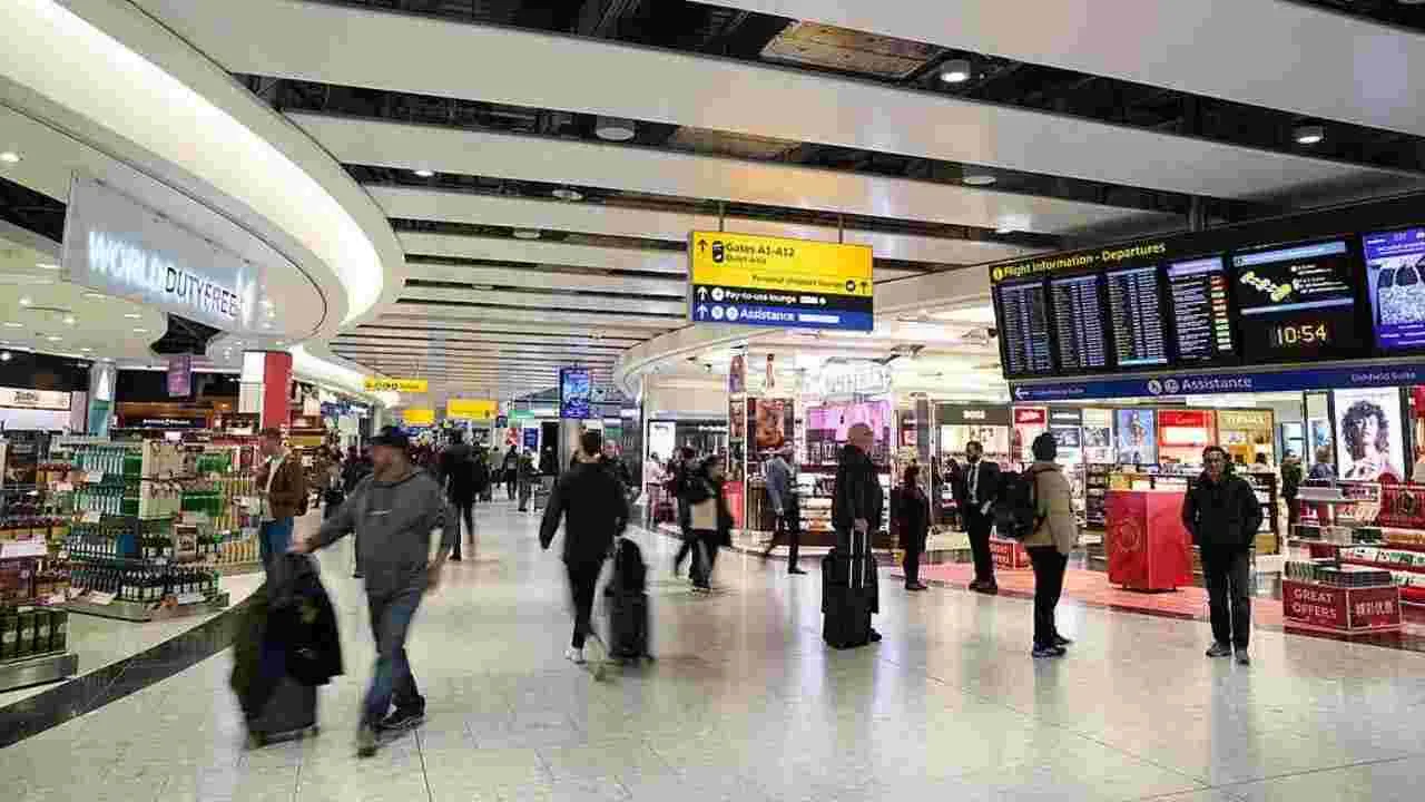 Heathrow Outrage: భారతీయులపై బ్రిటన్ మహిళ ఫైర్.. అందరినీ డిపోర్టు చేయాలంటూ డిమాండ్‌