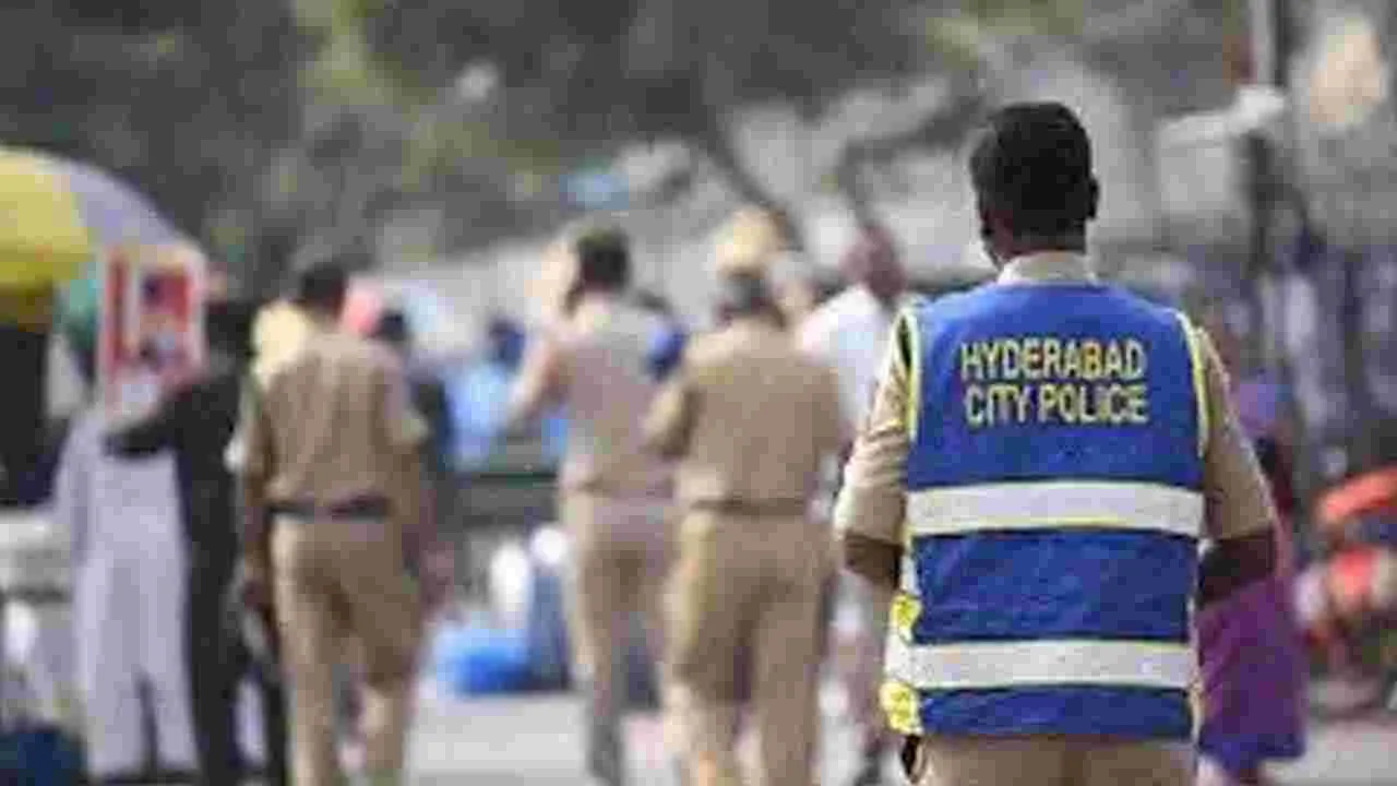  Police Raids: హైదరాబాద్‌లో పోలీసుల ఆకస్మిక తనిఖీలు