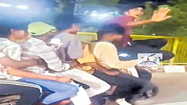 Hyderabad Traffic: ఒకే స్కూటర్‌పై ఎనిమిది మంది 