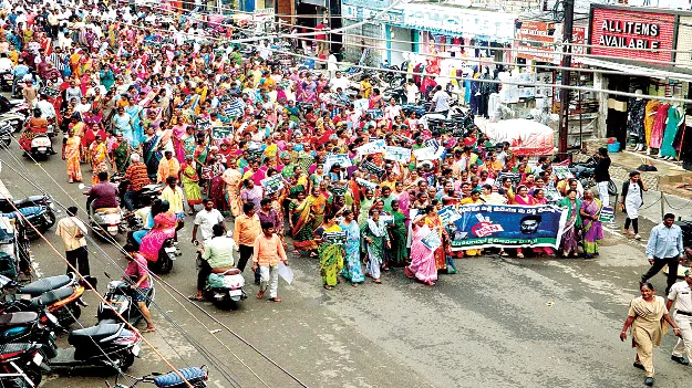 Women who have made a move కదంతొక్కిన మహిళలు