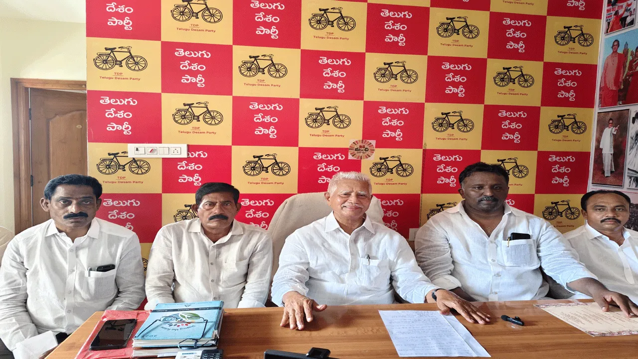 మట్కా ఆడిస్తున్నట్లు రుజువు చేస్తే   రాజకీయాల నుంచి తప్పుకుంటా: ఎమ్మెల్యే వరద 
