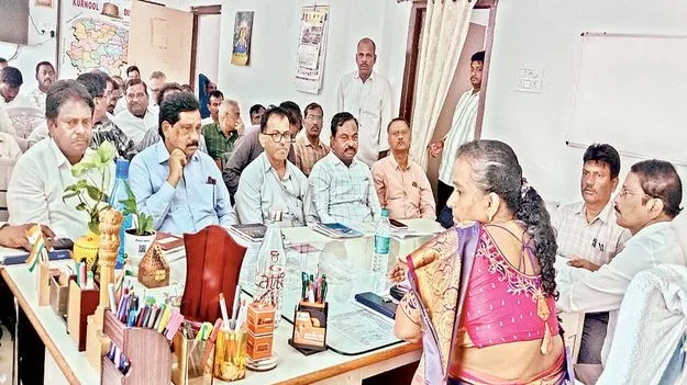 నెలాఖరులోపు పల్లె పండుగ నిధులు విడుదల