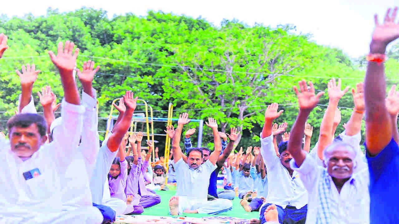 MLA: యోగాతో మానసిక వికాసం