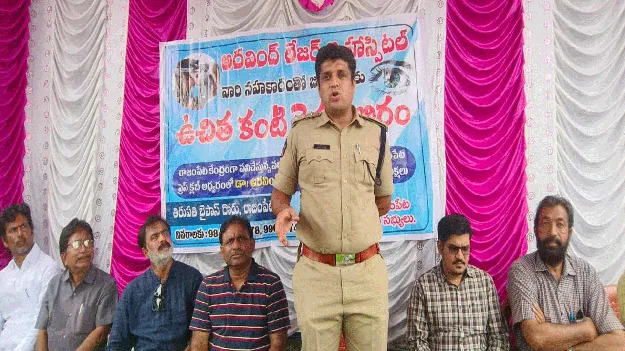 జర్నలిస్టులకు ఉచిత కంటి పరీక్షలు 