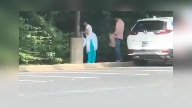 Canada Indian Couple: వాళ్ల దేశాన్ని టాయిలెట్‌లా చేసుకున్నారు.. భారతీయులపై కెనడా మహిళ ఆగ్రహం