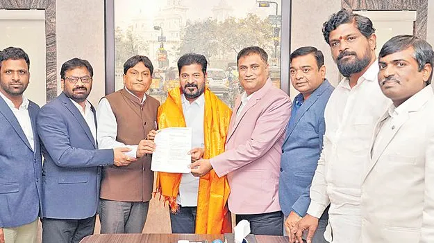 High Court: న్యాయవాదుల రక్షణకు చట్టం చేయండి 