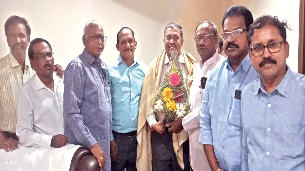 న్యాయాధికారులను నియమించాలి 