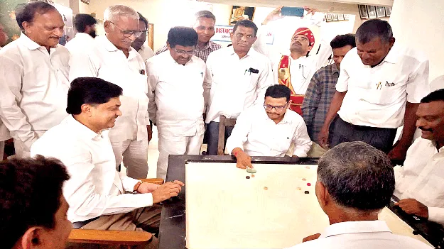 జిల్లా కోర్టులో క్రీడా పోటీలు ప్రారంభం