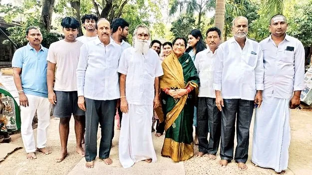 ‘ప్రతి ఒక్కరూ ఆధ్యాత్మిక భావన పెంచుకోవాలి’ 