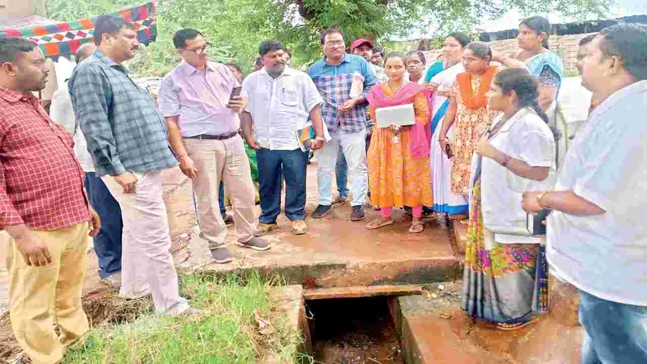 జల్‌జీవన్‌ పనుల పరిశీలన