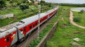 Smoke In Jayanti Express: కన్యాకుమారి-పూణె జయంతి ఎక్స్‌ప్రెస్ రైల్లో అకస్మాత్తుగా పొగలు