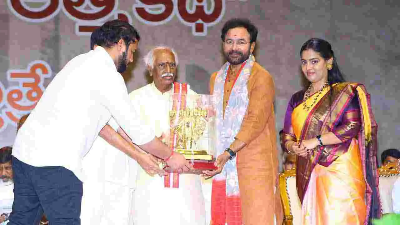 Bandaru Dattatreya: ప్రజల కథే నా ఆత్మకథ.. పుస్తకావిష్కరణ.. పాల్గొన్న ప్రముఖులు