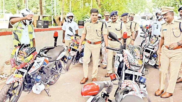 ట్రాఫిక్‌ నియంత్రణకు పకడ్బందీ చర్యలు 