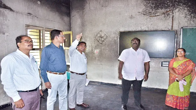 తుమ్మికాపల్లి కేజీబీవీ ఖాళీ 