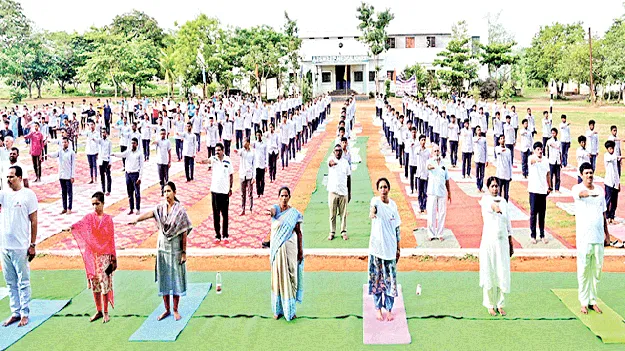 యోగా సాధనతో ప్రయోజనం