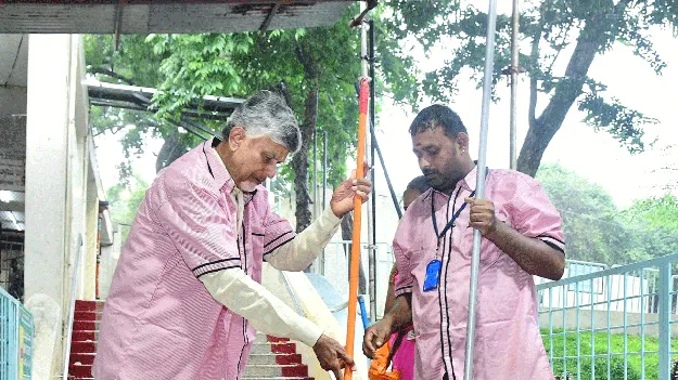 కపిలేశ్వరాలయంలో ‘స్వచ్ఛాంధ్ర’ 