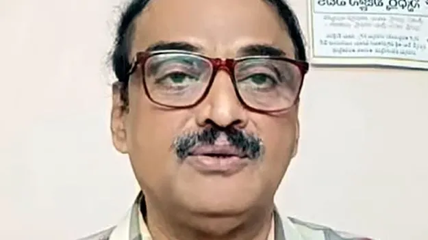 AP High Court: కృష్ణంరాజుపై కేసు వివరాలు సమర్పించండి