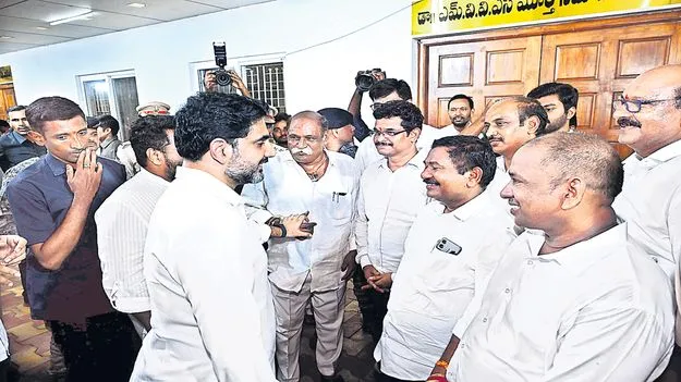 లోకేశ్‌కు ఘన స్వాగతం